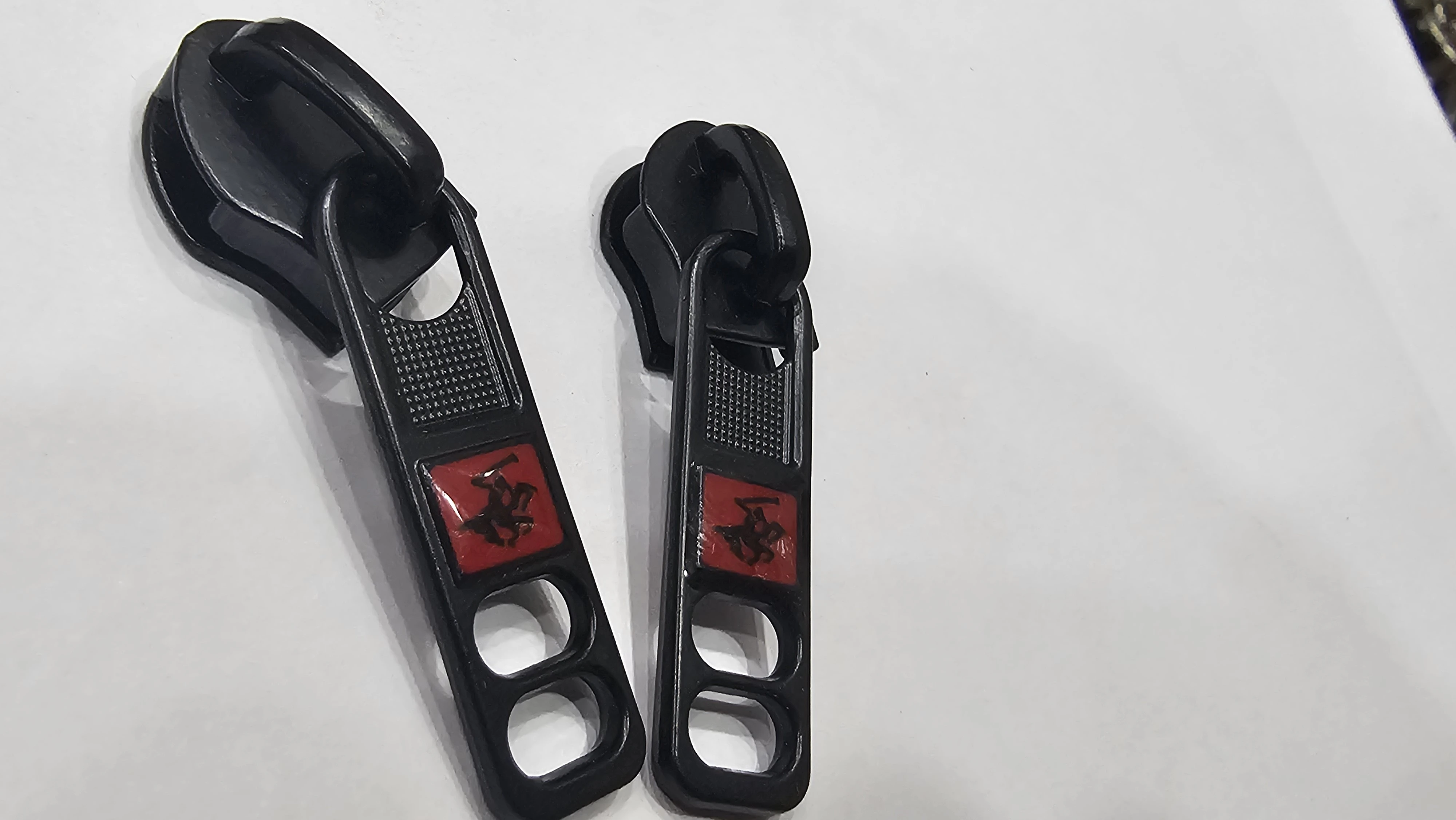 10 number Horse puller blk